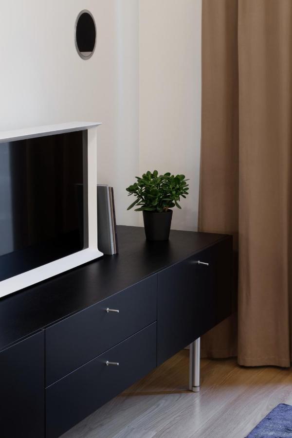 Design Studio Apartment With Balcony By Hostlovers Κάουνας Εξωτερικό φωτογραφία
